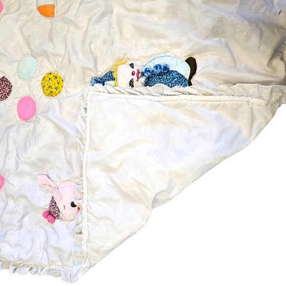 Vintage Kitschy Baby Quilt Blanket Clown Animals Balloons White Lace‎ 41 X 50 - Picture 8 of 13